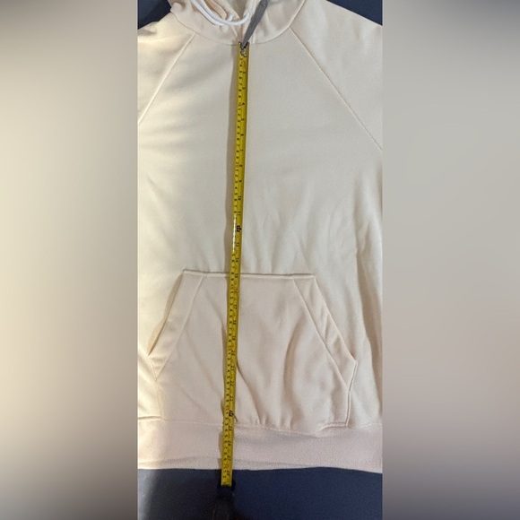 Cozy Yellow Fleece Hoodie with Front Pocket and Side Vents Size Medium - Picture 6 of 12